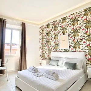 Of Superior , Roma Italia